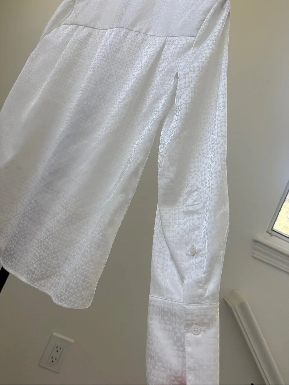 Vince Camuto | Geo Jacquard Blouse | New Ivory | XS